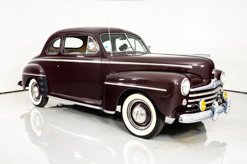 1948 Ford Super Deluxe