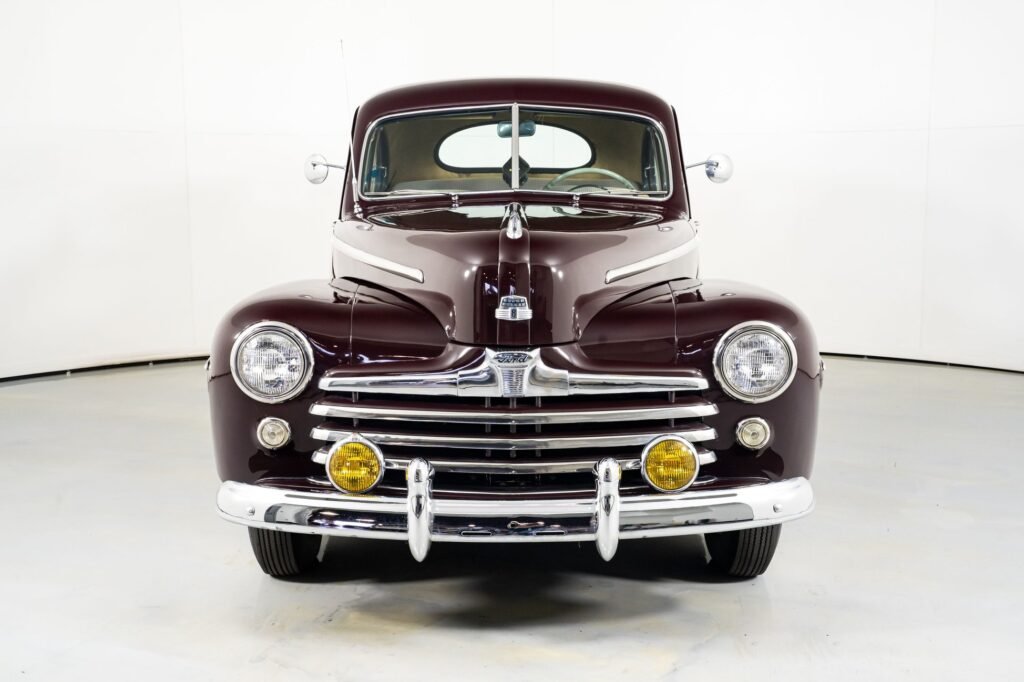 1948 Ford Super Deluxe